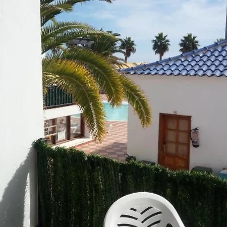 Casa Anna Aparthotel